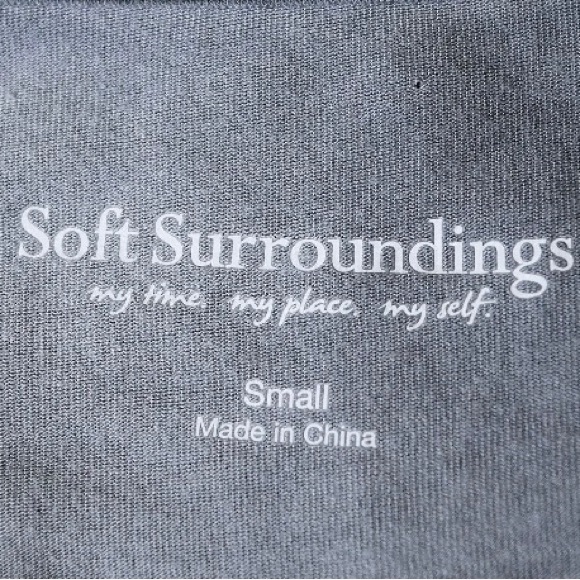 Soft Surroundings Crinkle Grey Silk Romance Embroidered Overlay Tunic Se… - Picture 5 of 9